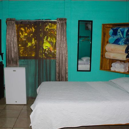 Posada Rio Celeste La Amistad Bed & Breakfast Exterior photo