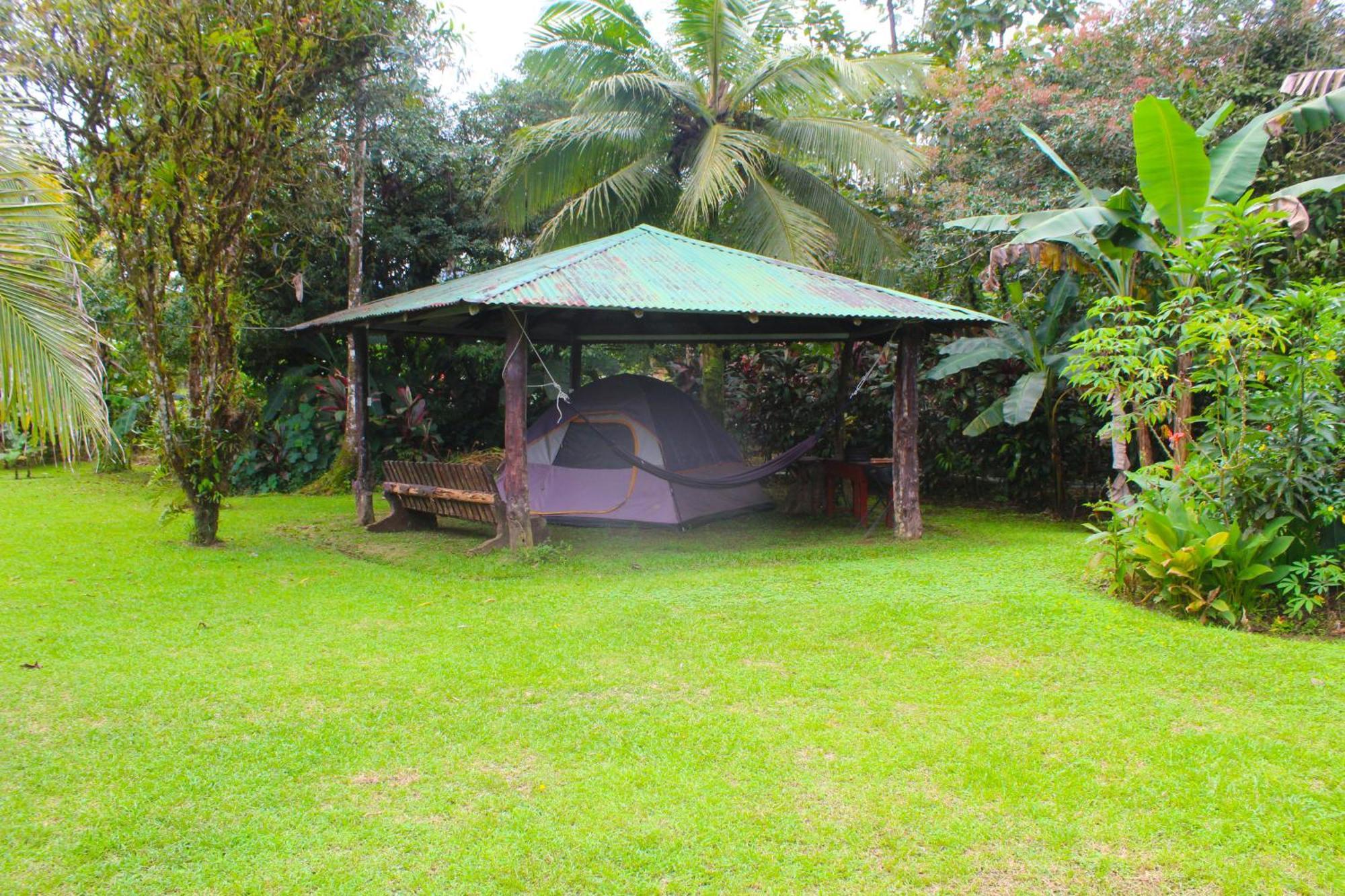 Posada Rio Celeste La Amistad Bed & Breakfast Exterior photo